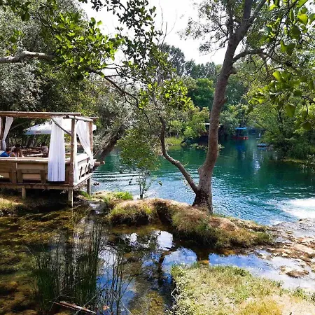 Bosnian & Villa Hadžići