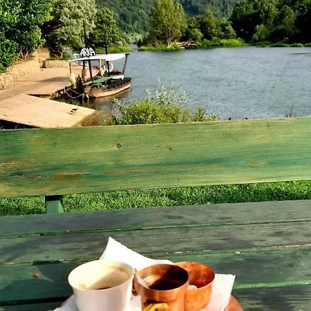 Bosnian & Hadžići