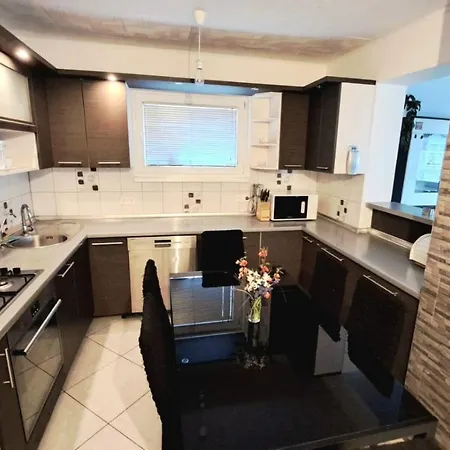 Villa Bosnian