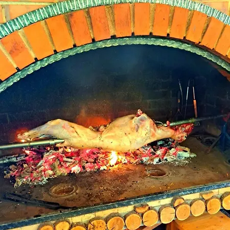 Vila Bosnian & Hadžići