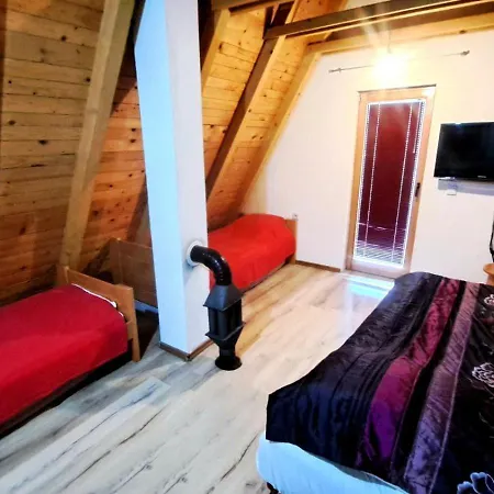 Bosnian & * Hadžići