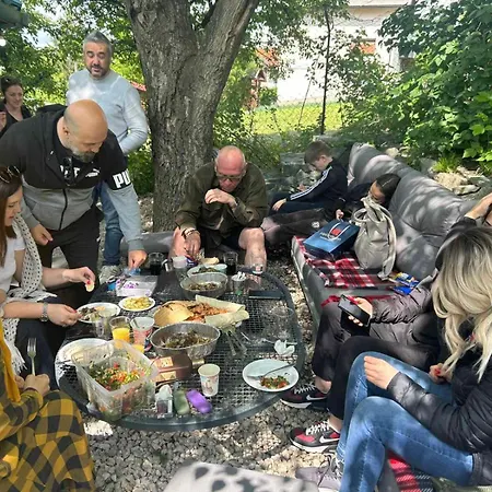 Vila Bosnian & Hadžići