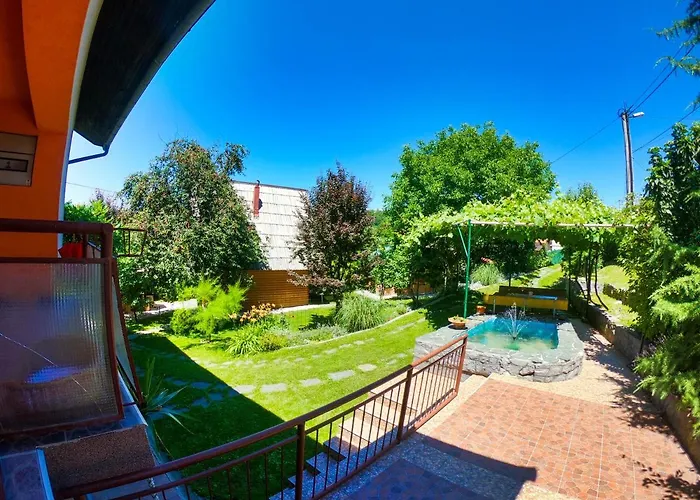 Bosnian & * Hadžići