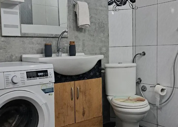 Bosnian & * Hadžići