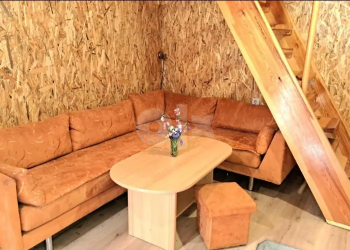 Bosnian & * Hadžići